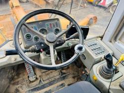 HYUNDAI HL760 WHEELED LOADER*C/W BUCKET*