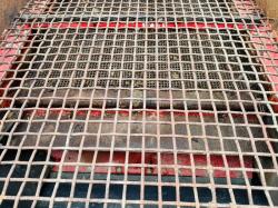 RED RHINO TRACKED 3 WAY MINI SCREENER*C/W REMOTE CONTROL*YEAR 2021*VIDEO*