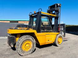DCH DOH 12 TONNE 2 STAGE MAST LIFT *C/W 8FT TINES*VIDEO*