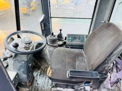 CASE 621B LOADING SHOVEL*4756 HOURS*C/W BUCKET*VIDEO*