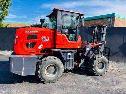 MAMMOTH RF40 SP WHEEL LOADER*C/W 2 STAGE MAST AND TINES*YEAR 2023*VIDEO*