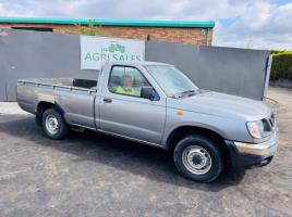 NISSAN D22 2.5 4X2 PICK UP SINGLE CAB *YEAR 2001*VIDEO*