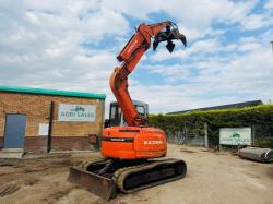 HITACHI EX75UR EXCAVATOR*C/W 5 TINE SCRAP GRAB*VIDEO*