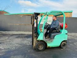 MITSUBISHI FG15N GAS FORKLIFT*C/W PALLET TINES*VIDEO*