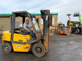 YALE GDP40LJ FORKLIFT*C/W PALLET TINES*VIDEO*