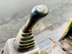 HYUNDAI ROBEX 220LC-3 EXCAVATOR*C/W BUCKET*VIDEO*