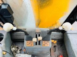 JCB 3CX PROJECT 12 SITEMASTER+*MANUAL GEARBOX*4 IN 1 BUCKET*VIDEO*