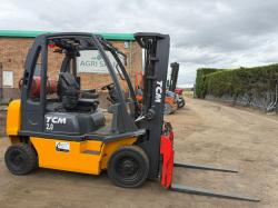 TCM U1D2A20LH FORKLIFT*C/W FORK POSITIONER*YEAR 2021*VIDEO*