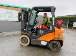 DOOSAN G25E-7 FORKLIFT*C/W PALLET TINES*YEAR 2022*VIDEO*