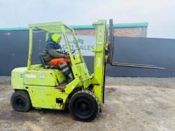 CLARK C500 Y50D FORKLIFT*C/W PALLET TINES*VIDEO*