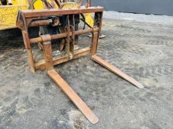 CATERPILLAR TH63 TELEHANDLER*C/W JACK LEGS*VIDEO*