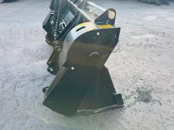 *NEW*UNUSED*JCB 3CX 4 IN 1 BUCKET*C/W PALLET TINES*VIDEO*