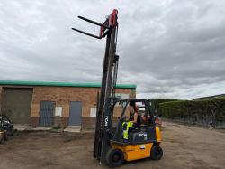 TCM U1D2A20LH FORKLIFT*C/W FORK POSITIONER*YEAR 2021*VIDEO*