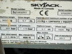 SKYJACK SJ6832RT SCISSOR LIFT*C/W SUPPORT LEGS*YEAR 2011*VIDEO*