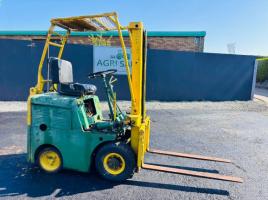 DIESEL FORKLIFT*C/W PALLET TINES* 2 STAGE MAST*VIDEO*