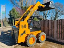 MUSTANG 940 4WD SKIDSTEER C/W BUCKET *VIDEO*