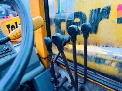 SANDERSON 726 TELEHANDLER*AG SPEC*C/W PALLET TINES*VIDEO*