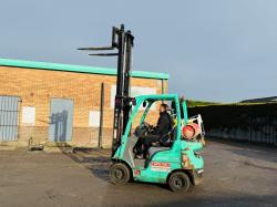 MITSUBISHI FG18N FORKLIFT*C/W SIDESHIFT AND PALLET TINES*VIDEO*