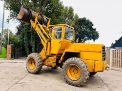 JCB 4WD LOADING SHOVEL C/W BUCKET 