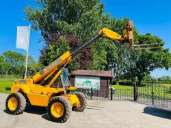 JCB 520 4WD TELEHANDLER C/W PALLET TINES *VIDEO*