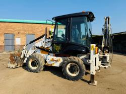 JCB 2CX 4WD BACKHOE DIGGER * C/W THREE IN ONE BUCKET & PECKER*VIDEO*