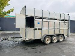 IFOR WILLIAMS TRI AXLE 14FT X 7FT CATTLE TRAILER*C/W 2 PARTITIONS*VIDEO*