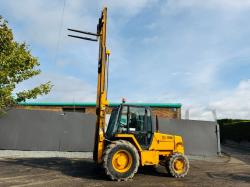 JCB 926 4WD ROUGH TERRAIN FORKLIFT*C/W PALLET TINES*VIDEO*