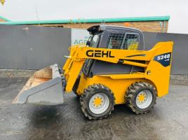 GEHL 5240 SKIDSTEER*2298 HOURS*C/W CAB DOOR*YEAR 2013*VIDEO*