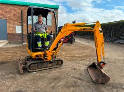JCB 8014 EXCAVATOR*C/W OFFSET BOOM *SHOWING 1971 HOURS*VIDEO*