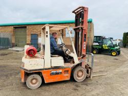 NISSAN 833 GAS FORKLIFT*C/W SIDESHIFT*VIDEO*