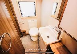 SWIFT ACE-PIONEER 6 BIRTH TOURING CARAVAN*2021*