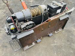PIERCE WINCH TO SUIT SKIDSTEER*C/W 2 REMOTES*VIDEO*