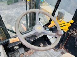 JCB 926 3 STAGE MASTED FORKLIFT*C/W PALLET TINES*VIDEO*