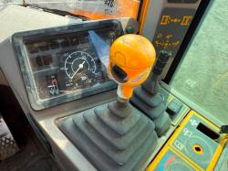 JCB 412S FARM MASTER FRONT LOADER*C/W BUCKET AND TINES*VIDEO*
