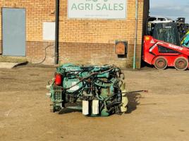 6 CYLINDER VOLVO TRUCK ENGINE*VIDEO*