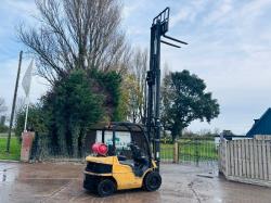 CATERPILLAR GR25N CONTAINER SPEC FORKLIFT C/W 3 STAGE MAST *VIDEO*