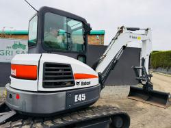BOBCAT E45 EXCAVATOR *YEAR 2017*ONLY 257 HOURS*C/W HYDRAULIC THUMB*VIDEO*