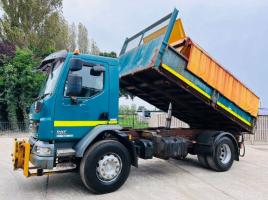 DAF 55.220 4X2 THREE WAY TIPPER C/W CUTHBERTSON DE-MOUNT SPREADER *VIDEO*