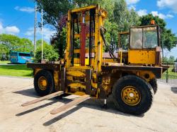 SSP SIDE LOAD DIESEL FORKLIFT C/W 2 X HYDRAULIC SUPPORT LEGS 