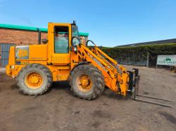 JCB 412S FARM MASTER FRONT LOADER*C/W BUCKET AND TINES*VIDEO*