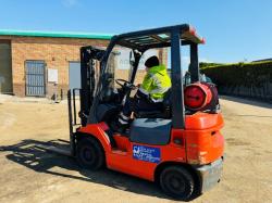 BT GT18 GAS CONTAINER SPEC FORKLIFT*C/W PALLET TINES*VIDEO*
