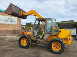 JCB 520-55 TELEHANDLER*C/W BUCKET*VIDEO*