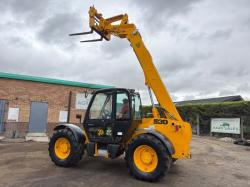 JCB 530-70 FARM SPECIAL TURBO*C/W PALLET TINES*VIDEO*