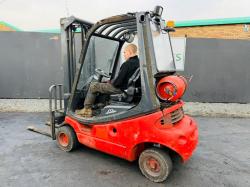 LINDE H20T-03 3 STAGE MASTED FORKLIFT*C/W SIDESHIFT*VIDEO*