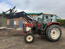 CASE INTERNATIONAL 884 TRACTOR*C/W FRONT LOADER*VIDEO*