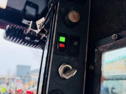 MANITOU 850R SKIDSTEER*C/W BUCKET*ONLY 640 HOURS*YEAR 2022*VIDEO*