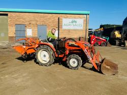 KUBOTA GB20 4WD COMPACT TRACTOR*C/W FRONT LOADER & ROTOVATOR*