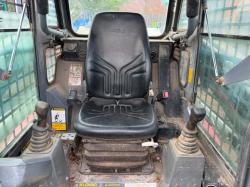 TAKEUCHI TL130 SKIDSTEER*C/W BUCKET AND TINES*2274 HOURS*VIDEO*