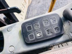 JCB JS130 RUBBER DUCK *READING 6879*VIDEO*