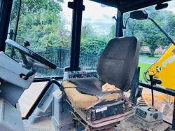 FERMEC 960 4WD EQUAL WHEELED BACKHOE DIGGER C/W REAR QUICK HITCH 
